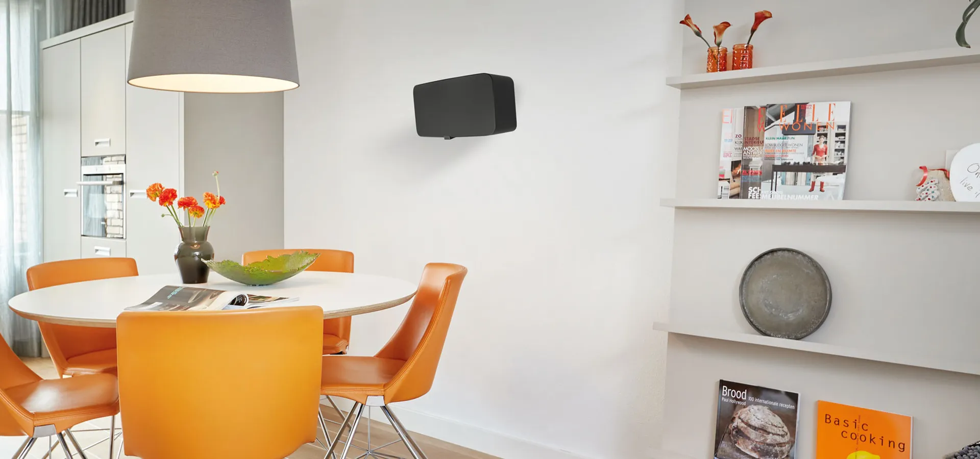 Category Universal Speaker Mounts and Stands | Vogel's 