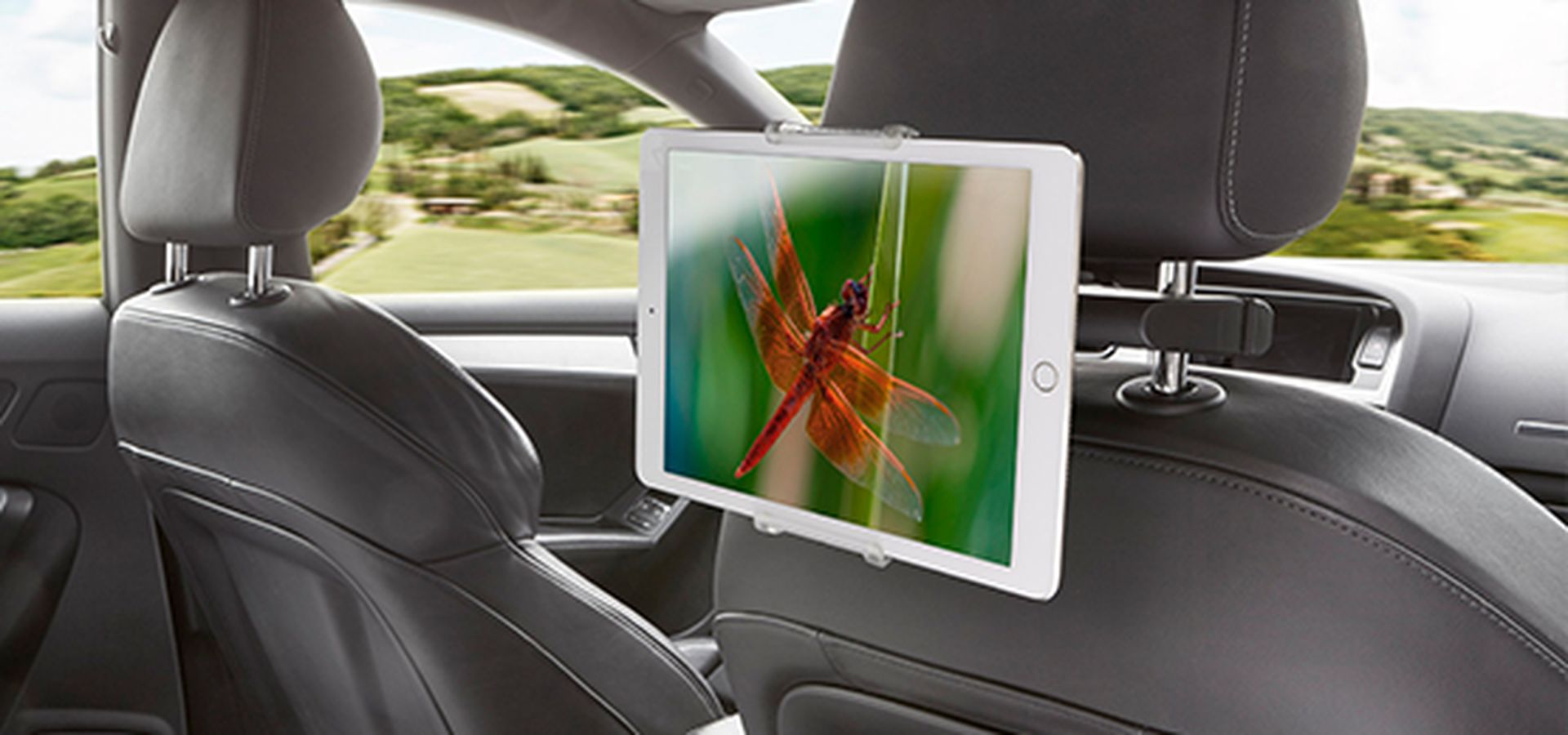 Tablet holder in the back of the car | Vogel's