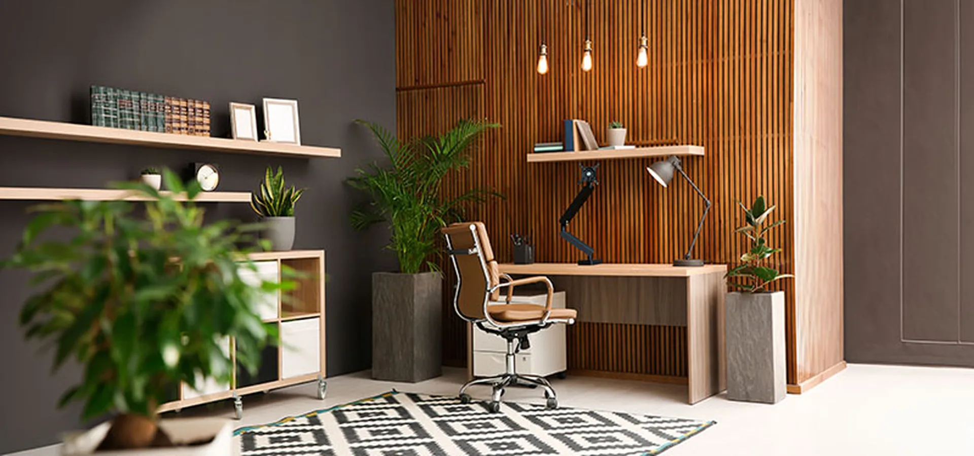 MOMO for your monitor | Vogel's