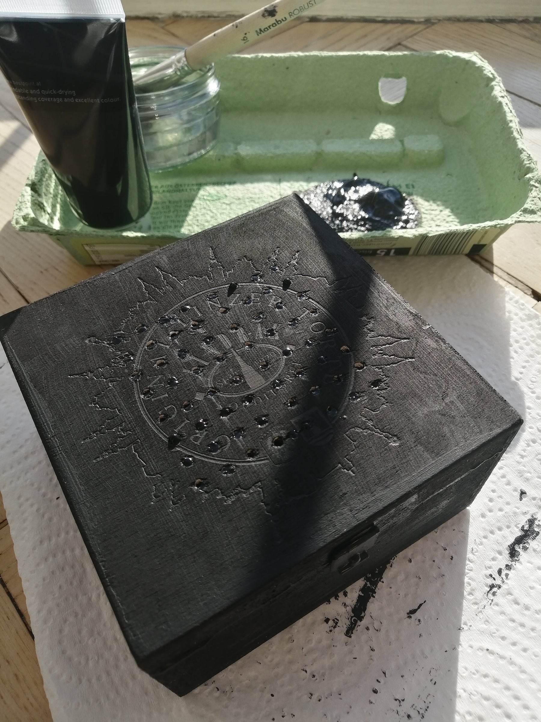 Box painting