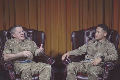 What’s the Difference Between Joining As A Regular Or A Reserve? – Myth Busting: Army Edition 