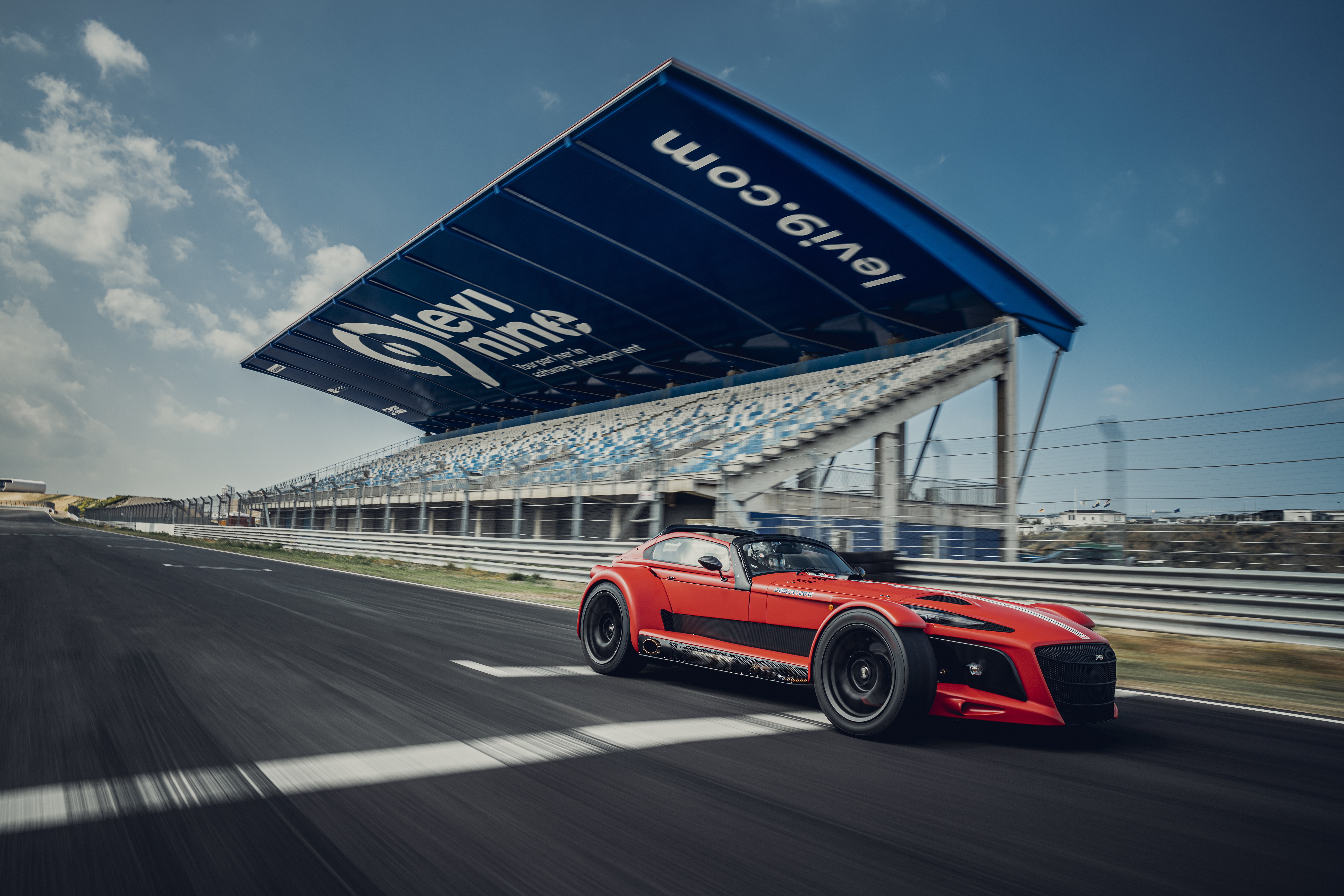 Donkervoort D8 GTO-JD70 R // Stronger. Faster. Safer.