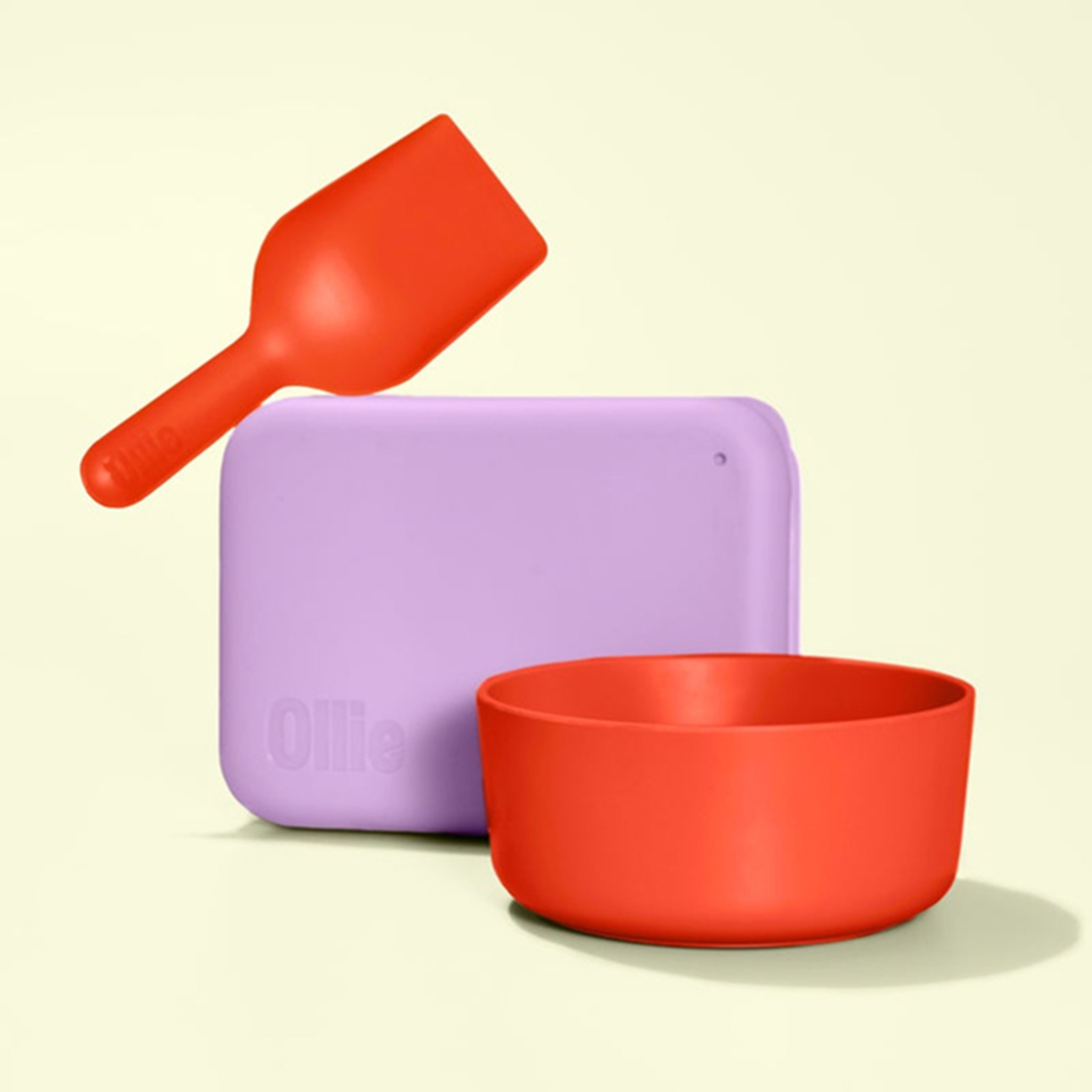 Ollie branded scoop and puptainer