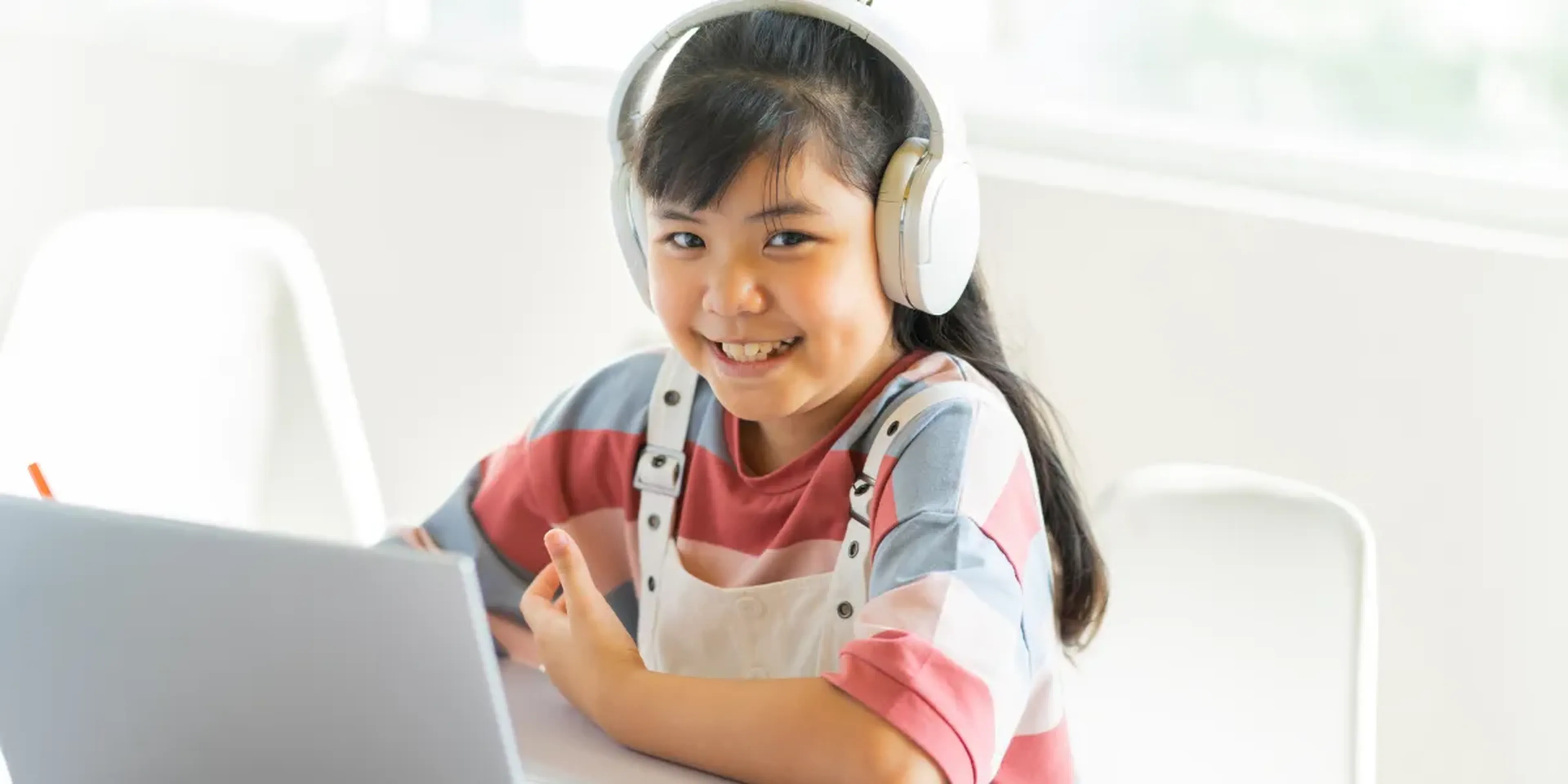 ESOLプログラムとは？海外進学に必須のアカデミック英語を伸ばすオンラインプログラム