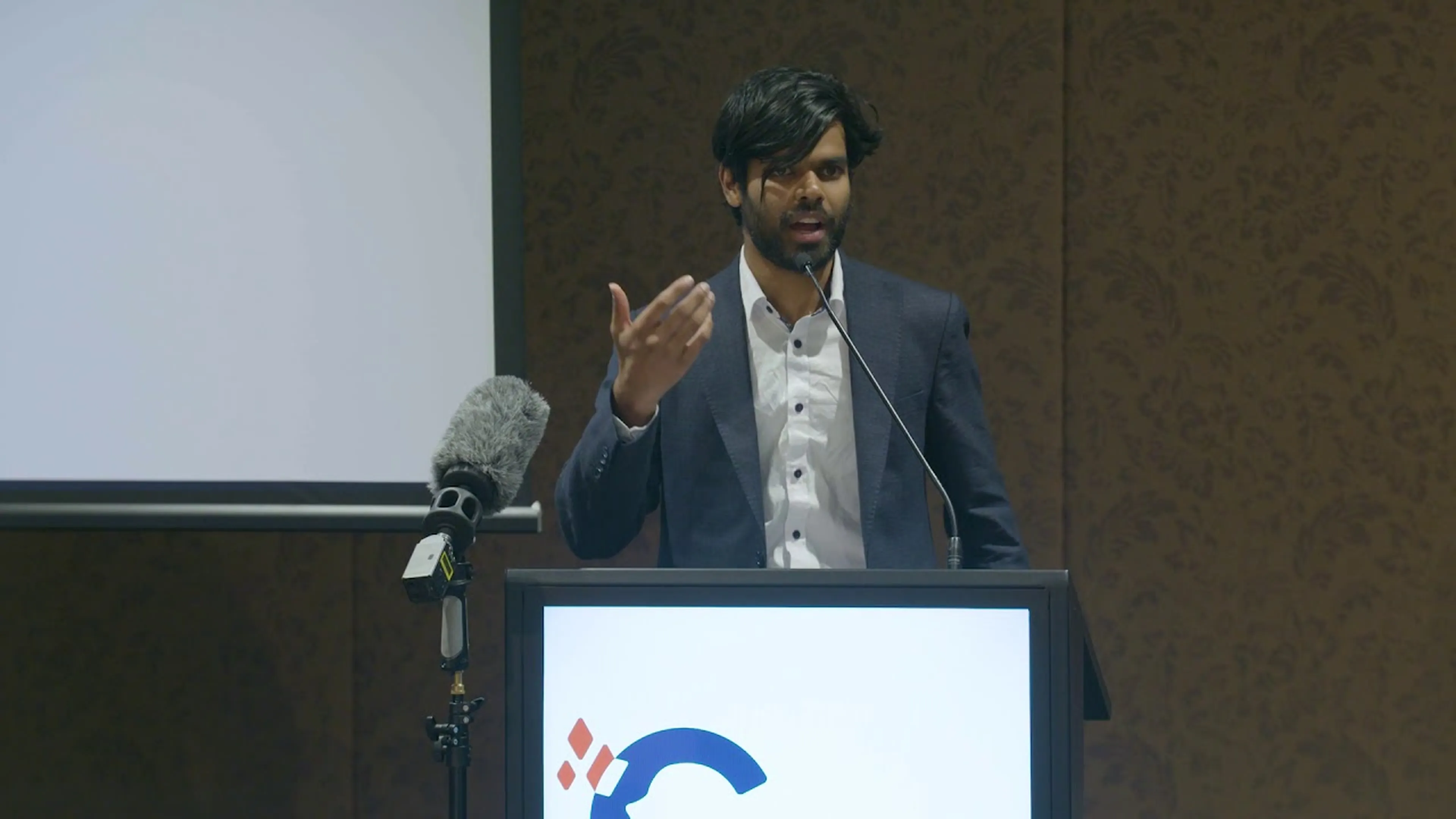 Crimson Education alumnus shares his experience of learning subjects through online classes