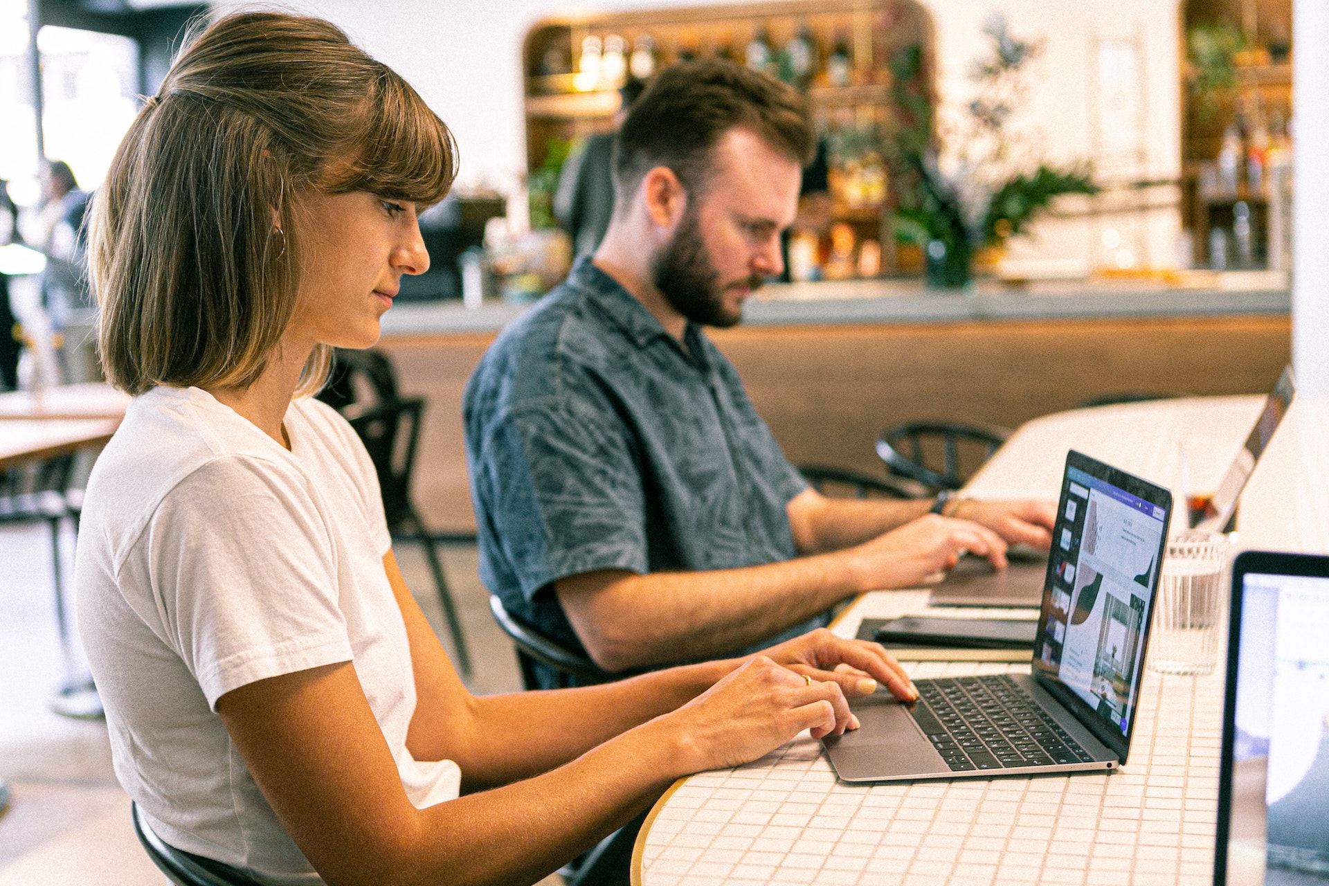 Bakklog content experts writing SEO optimized blogs