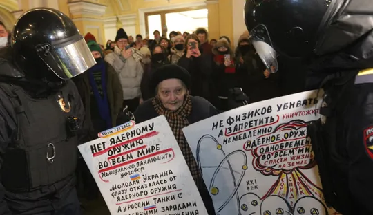 Кремль пытается репрессиями задушить независимую журналистику и антивоенное движение – Amnesty International