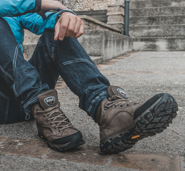 How to clean your hiking boots Care & Repair SportPursuit