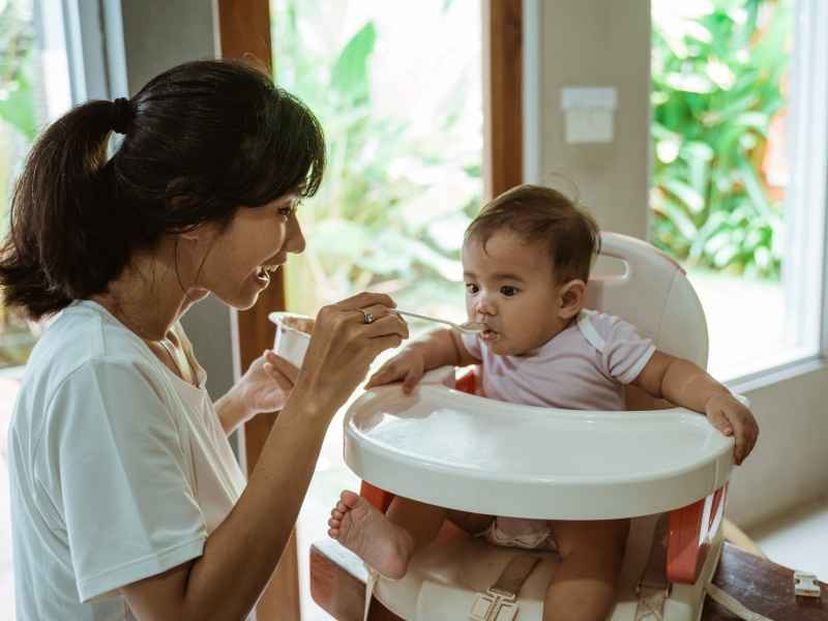 Your Ultimate Guide to Baby Feeding