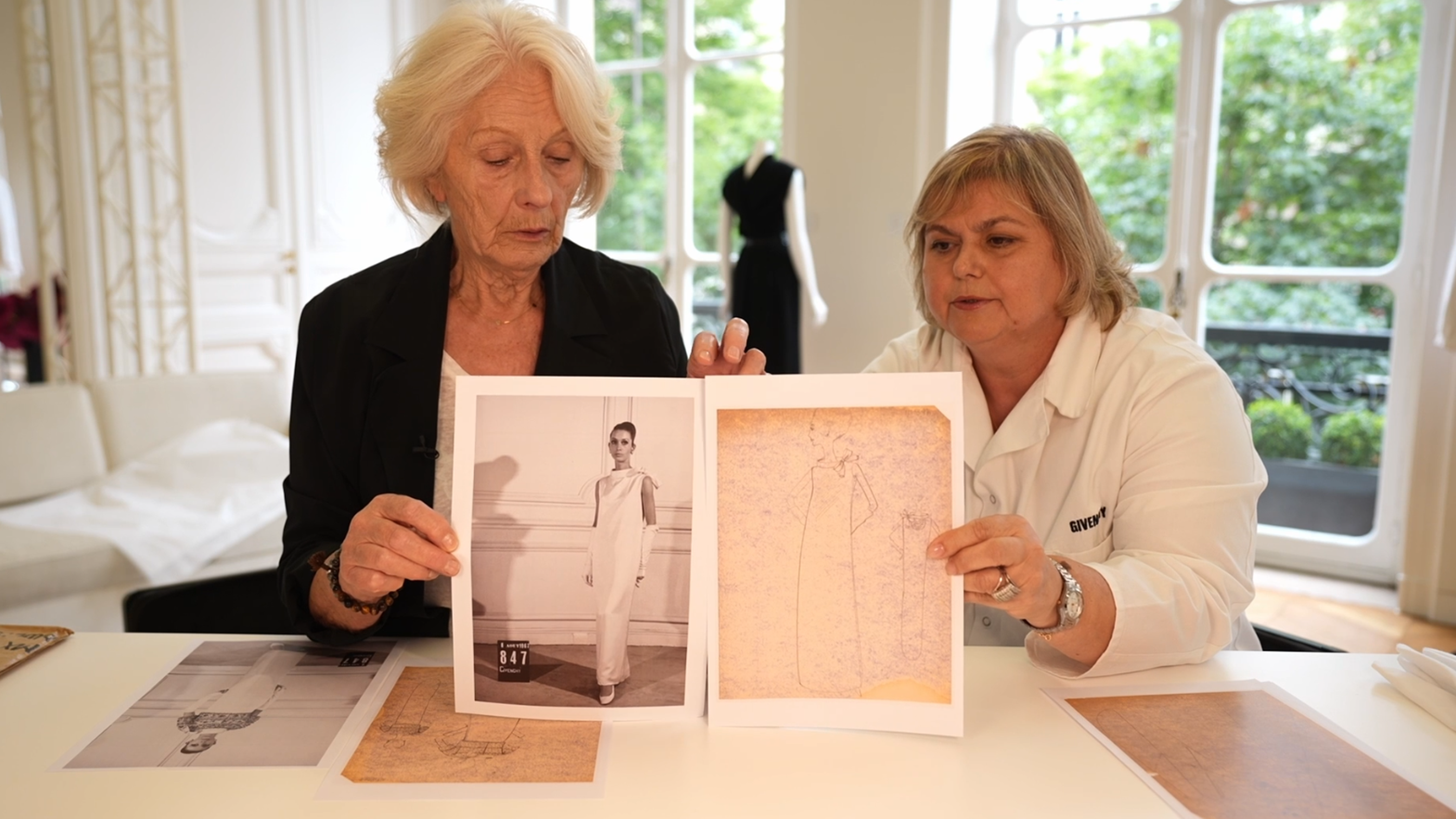 GIVENCHY: PAR SON ATELIER, MICHELINE PAWLIK ET ANA PEREIRA