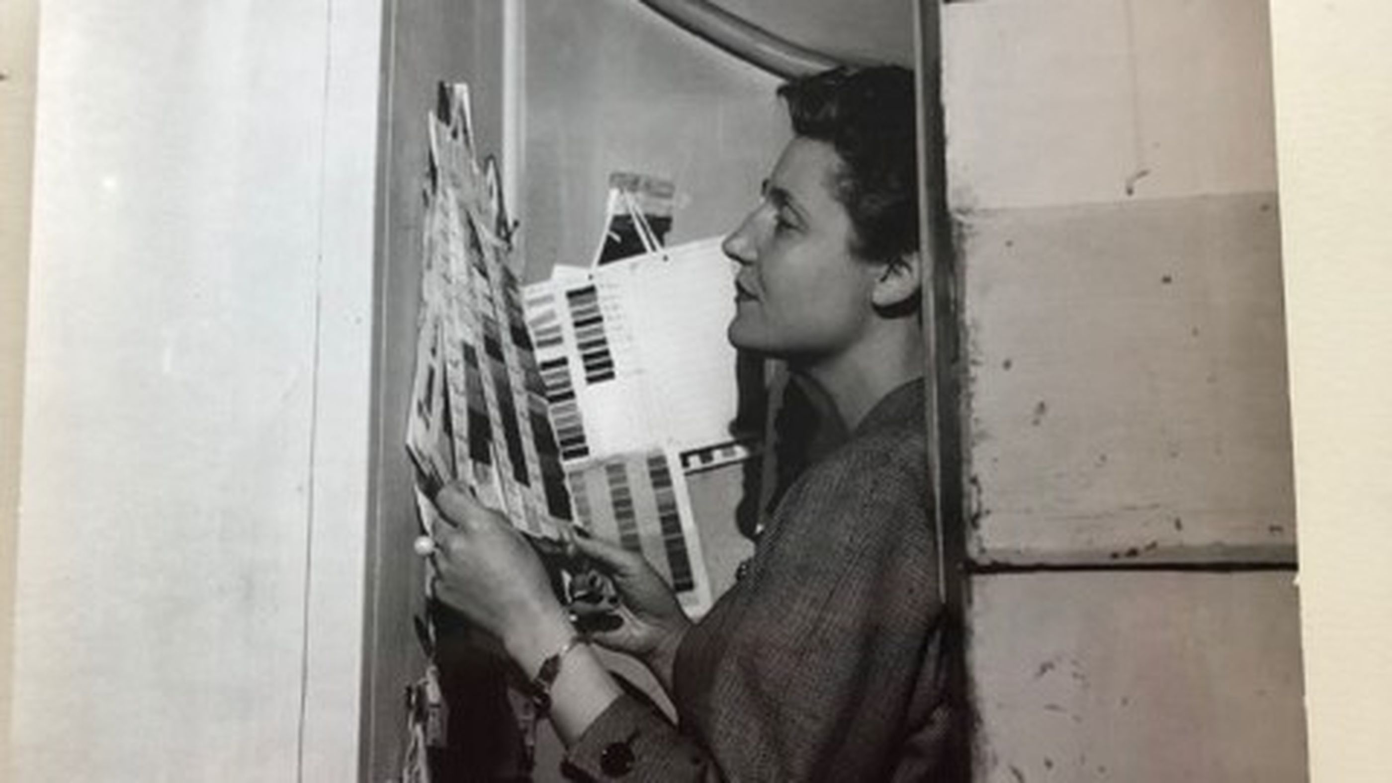CLAUDE SAINT-CYR, LA MODISTE DE CHRISTIAN DIOR!