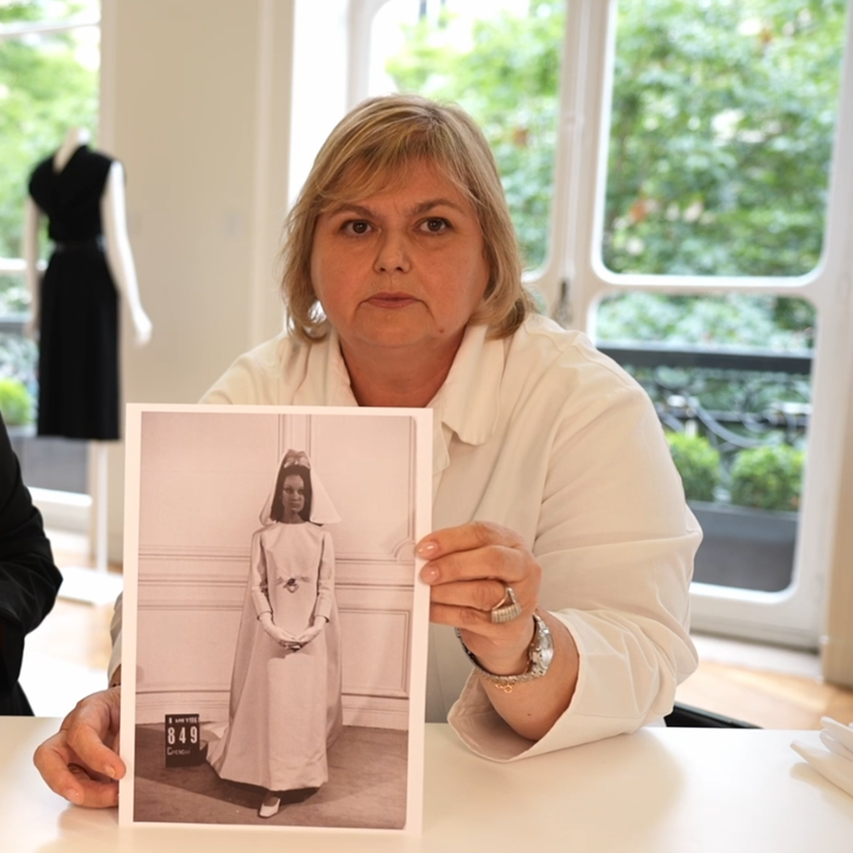 GIVENCHY: PAR SON ATELIER, MICHELINE PAWLIK ET ANA PEREIRA