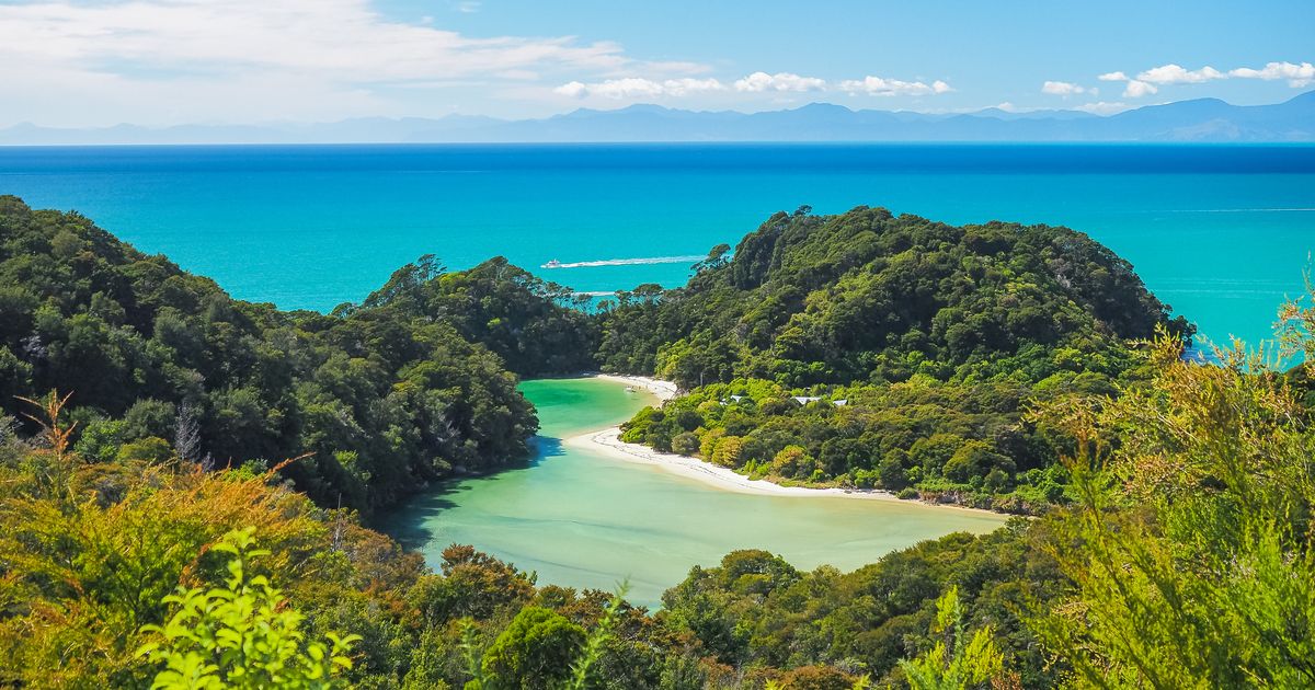Abel Tasman National Park: know before you go | Faraway Worlds