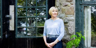 Billede af 'Med en knivspids kærlighed' af Pernille Juhl