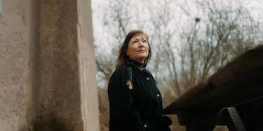 Video coverbillede af Forfatterinterview: Nanna Holm fortæller om 'Røde Port'
