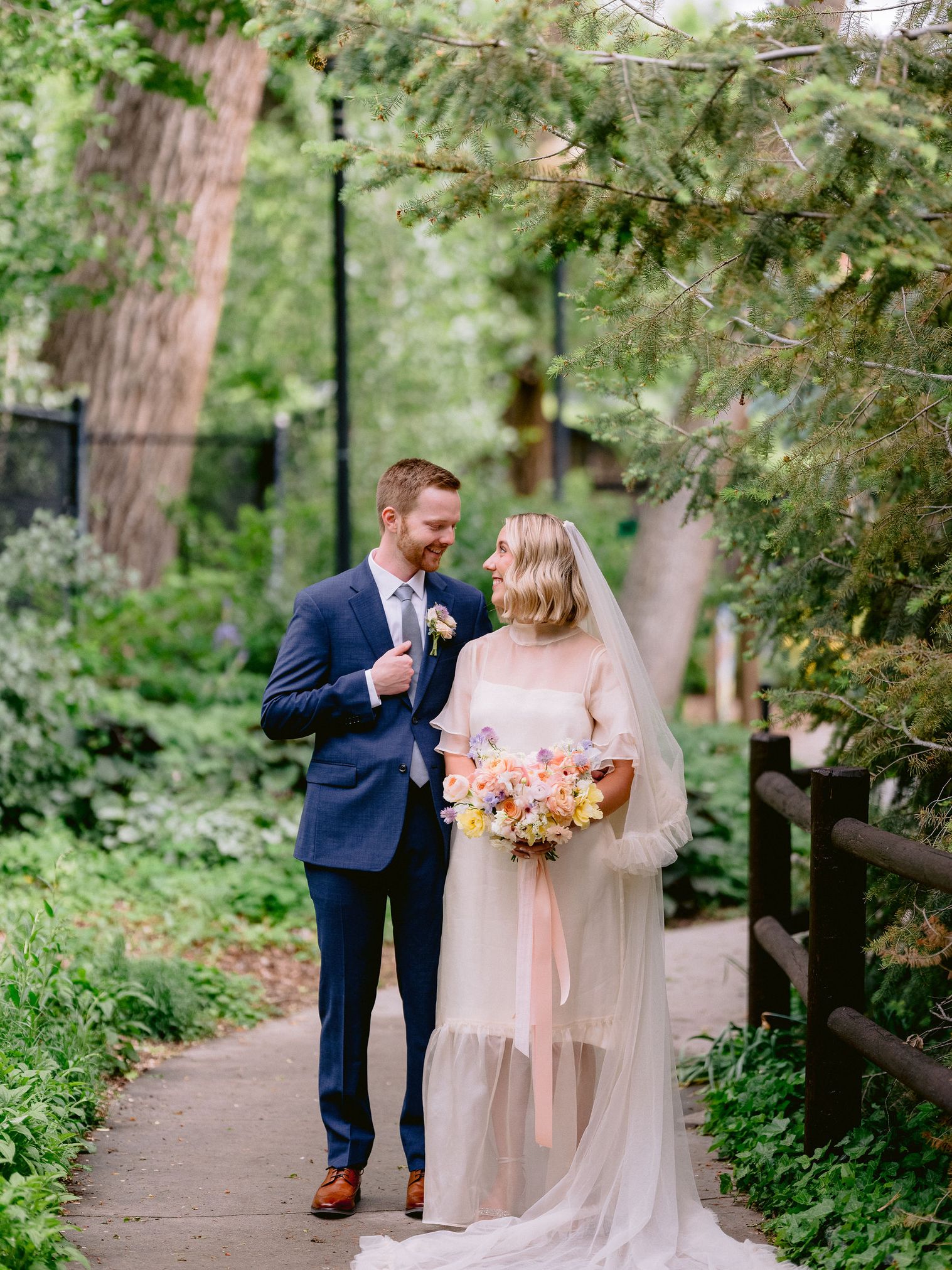 bride and groom tracy aviary