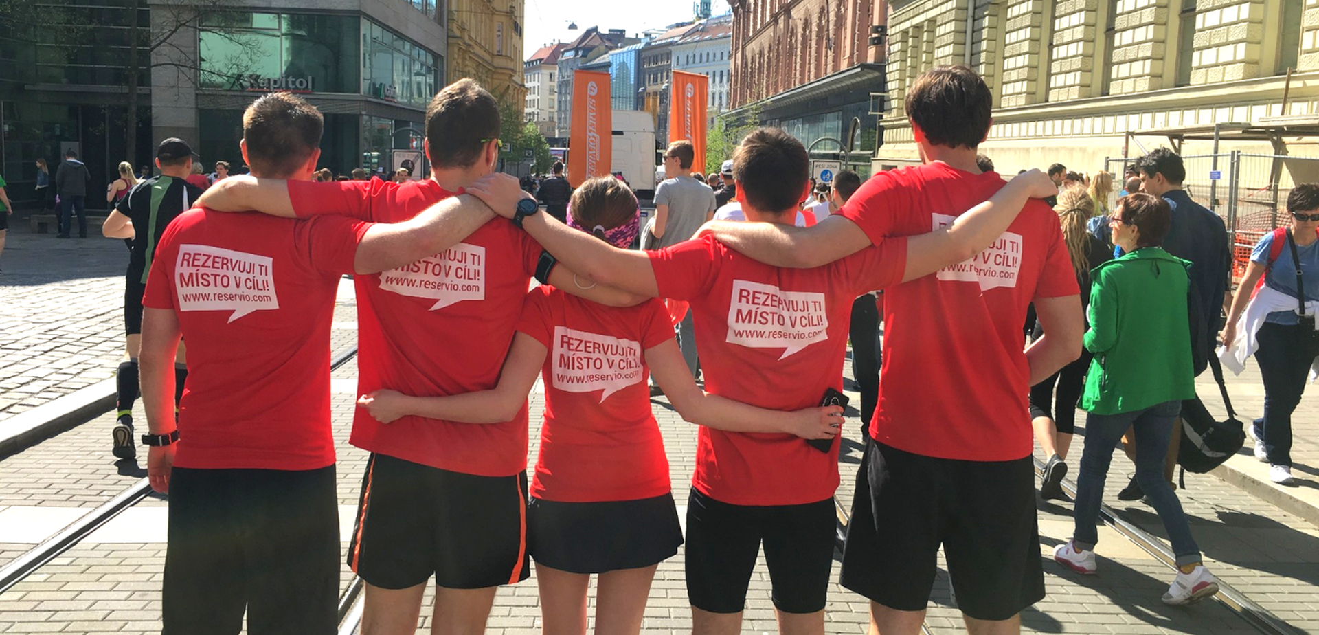 Reservio running team