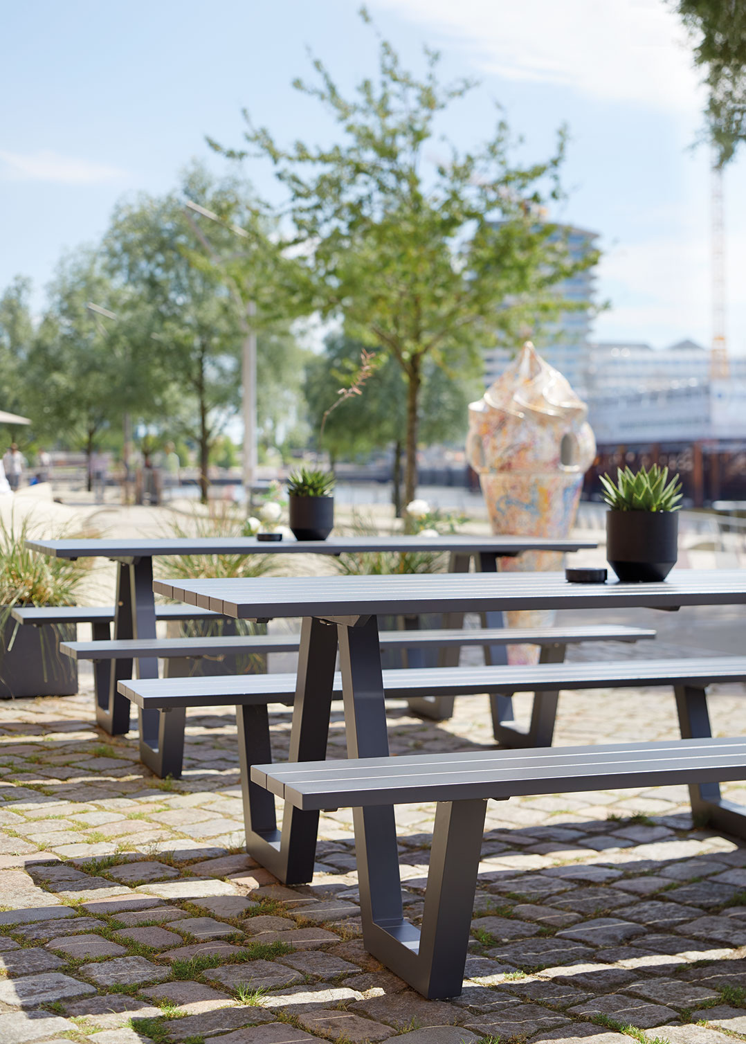 Combinaisons Tables/Bancs pour votre restaurant ou hôtel