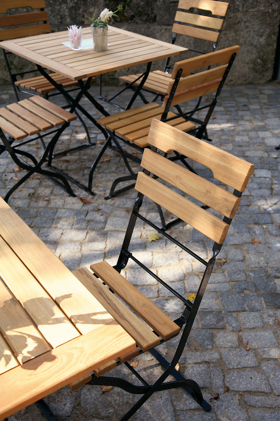 Outdoor Biergartenmöbel für Ihre Gastronomie und Hotellerie