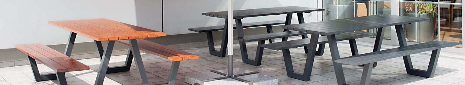 Combinaisons Tables/Bancs pour votre restaurant ou hôtel
