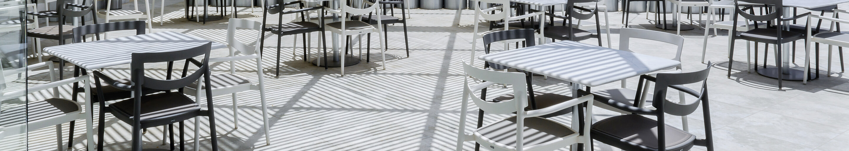 Outdoor tables for your restaurant or hotel